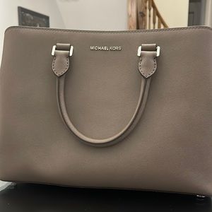 Micheal Kors handbag